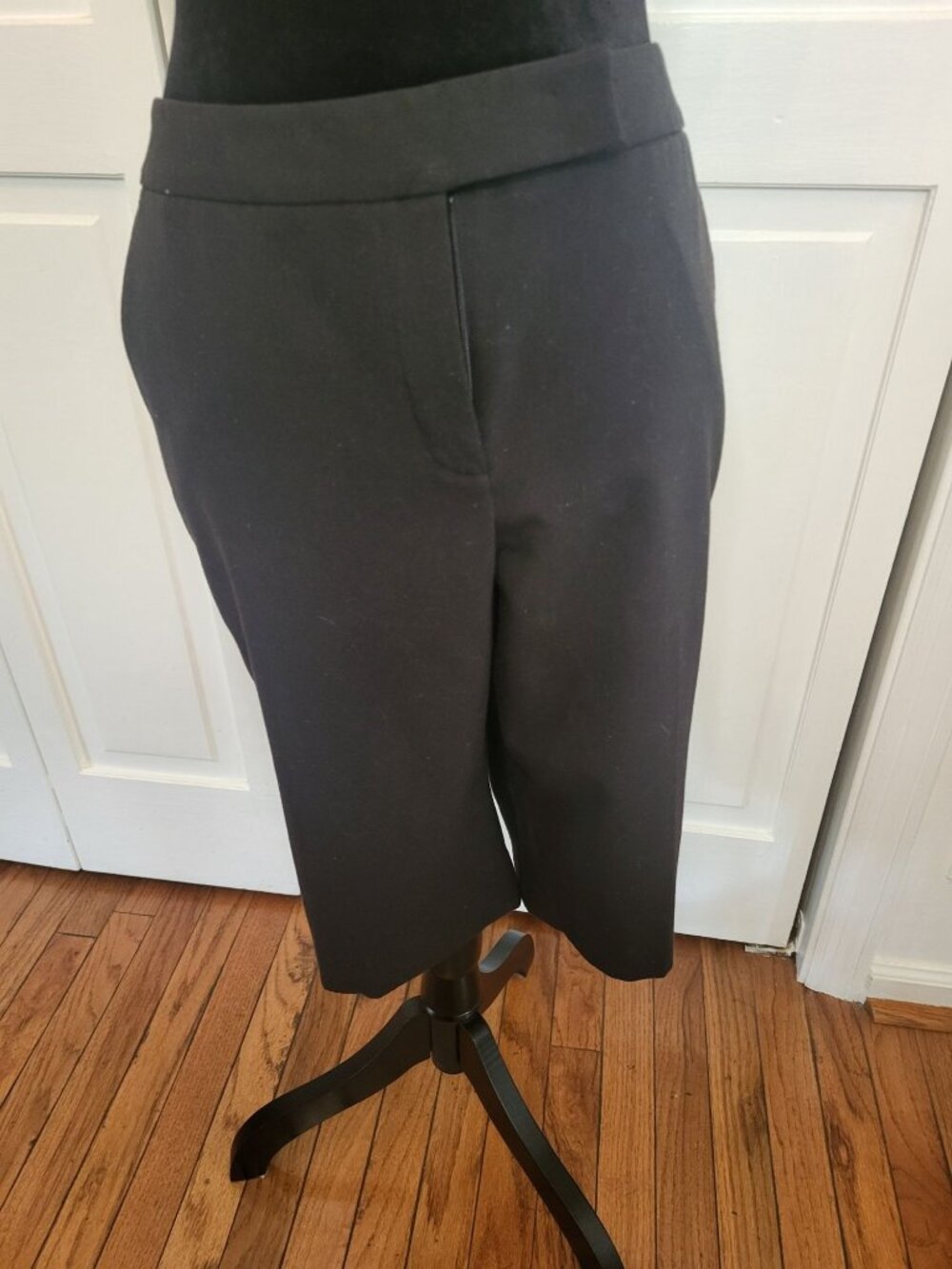 Rafaella Black Bermuda Shorts Pedal Pusher 12 Stretch Y2k Minimalist Preppy